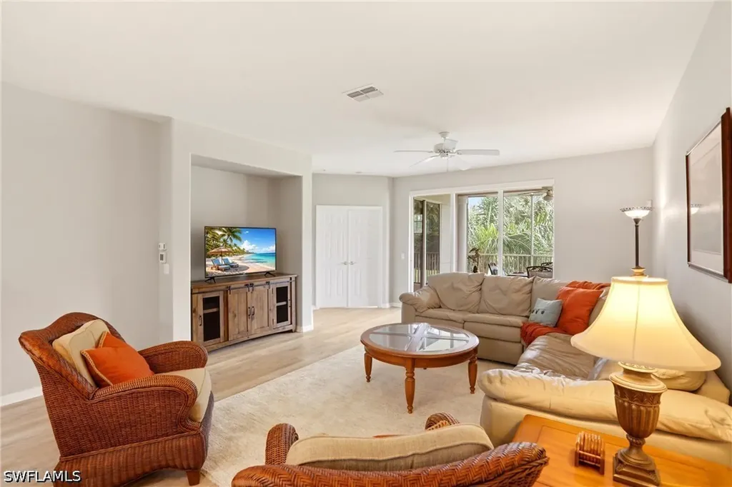 4864 Hampshire Court Naples FL 34112