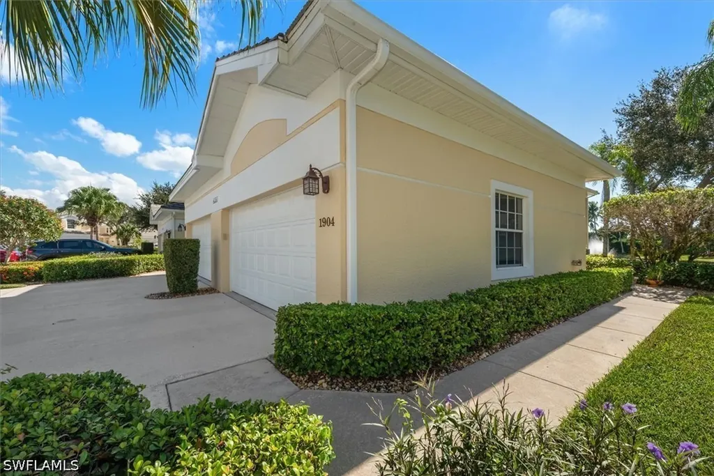 8355 Mystic Greens Way Naples FL 34113