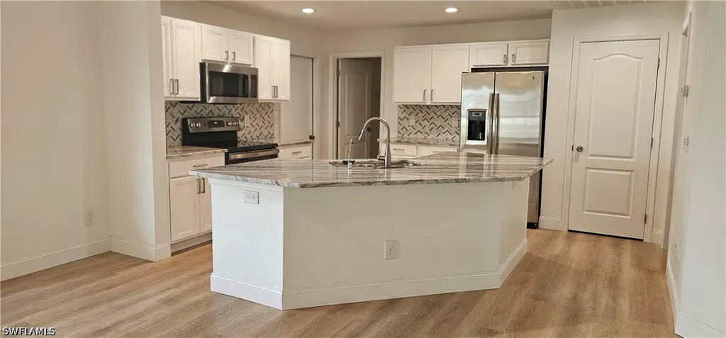 434 NE 5th Avenue Cape Coral FL 33909