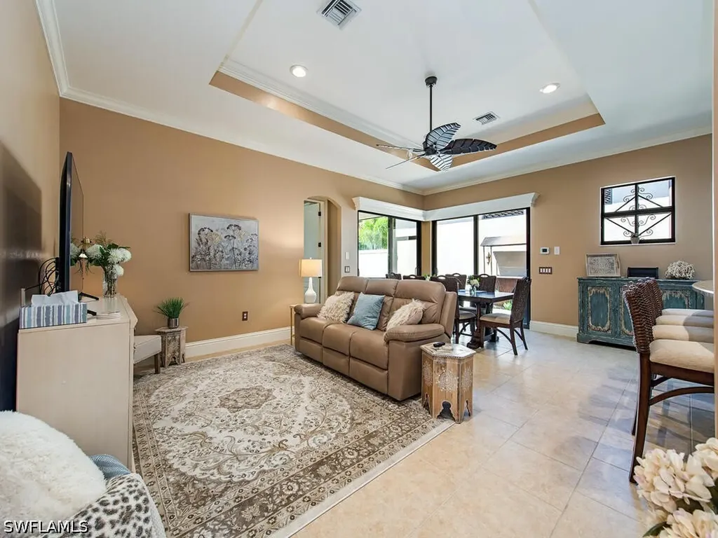 8000 Cordoba Place Naples FL 34113