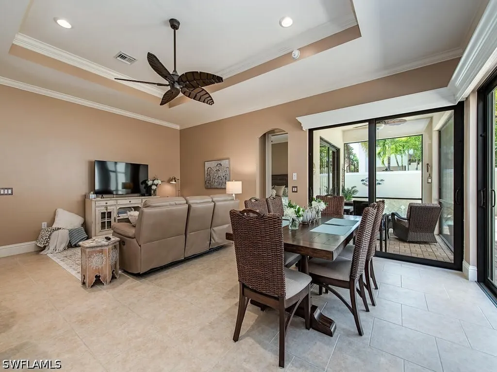 8000 Cordoba Place Naples FL 34113