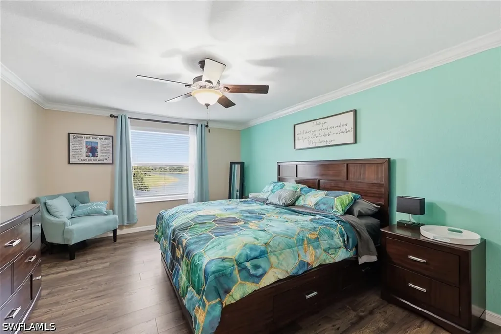 2446 Heydon Circle E Naples FL 34120