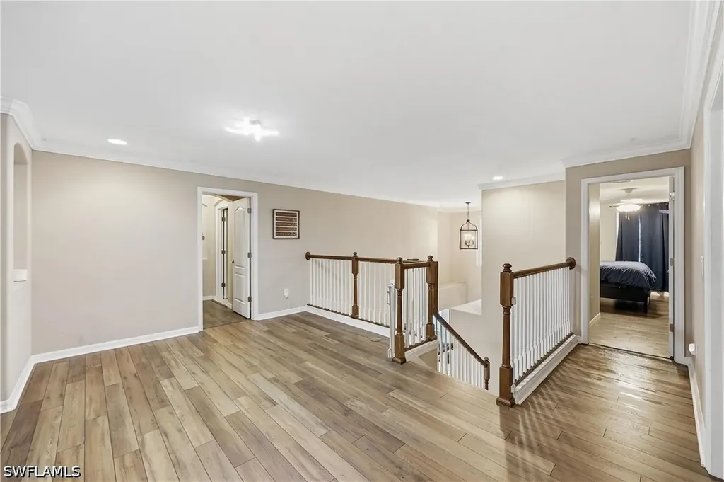 2446 Heydon Circle E Naples FL 34120
