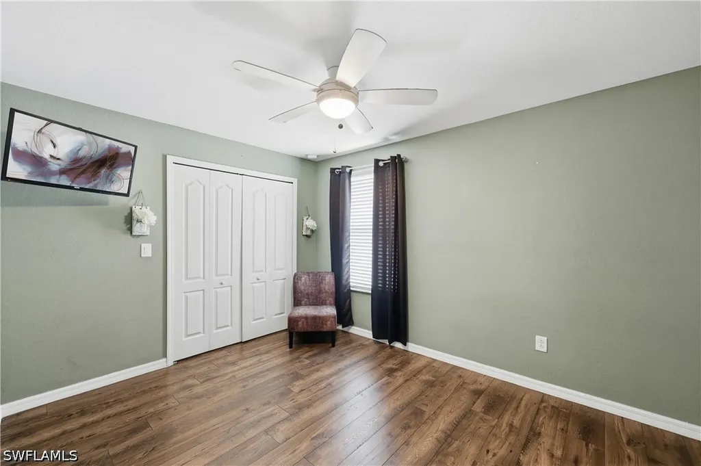 2446 Heydon Circle E Naples FL 34120