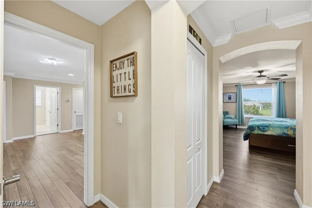 2446 Heydon Circle E Naples FL 34120