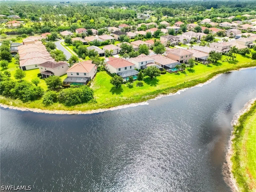 2446 Heydon Circle E Naples FL 34120