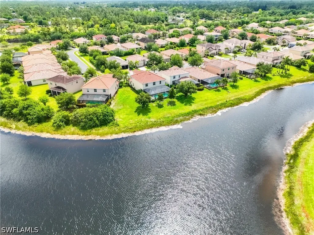 2446 Heydon Circle E Naples FL 34120