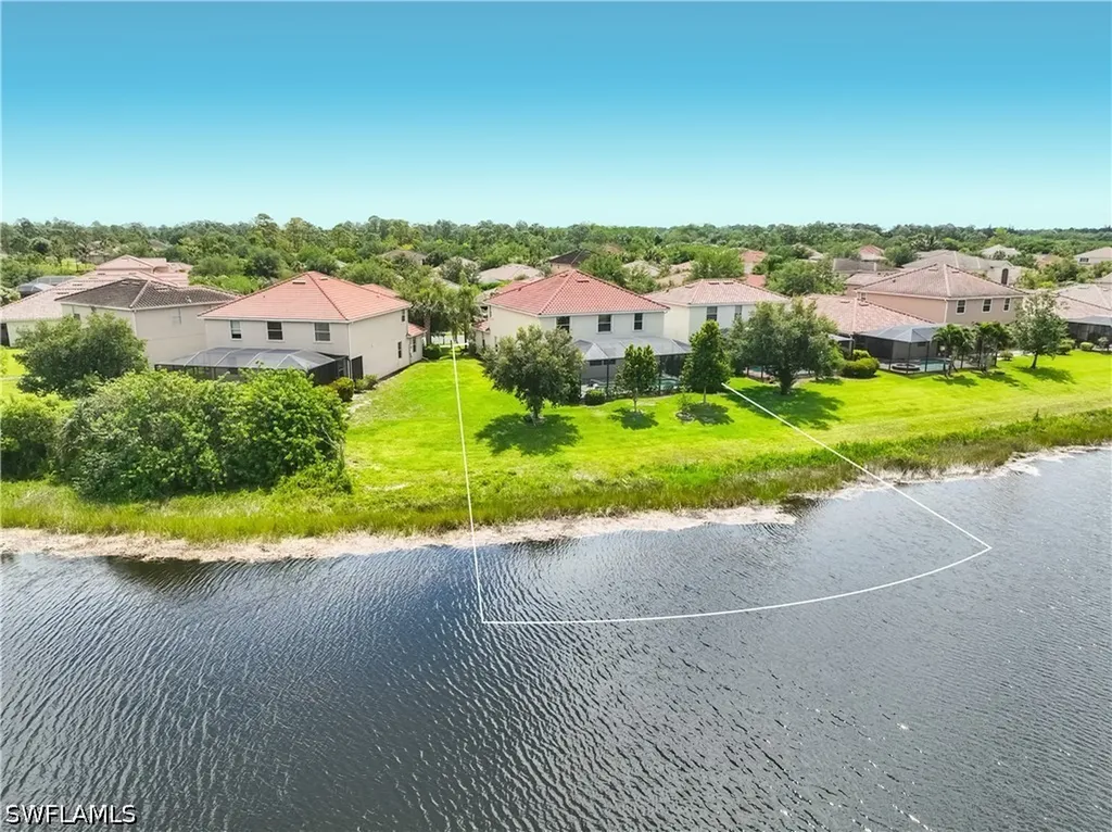 2446 Heydon Circle E Naples FL 34120