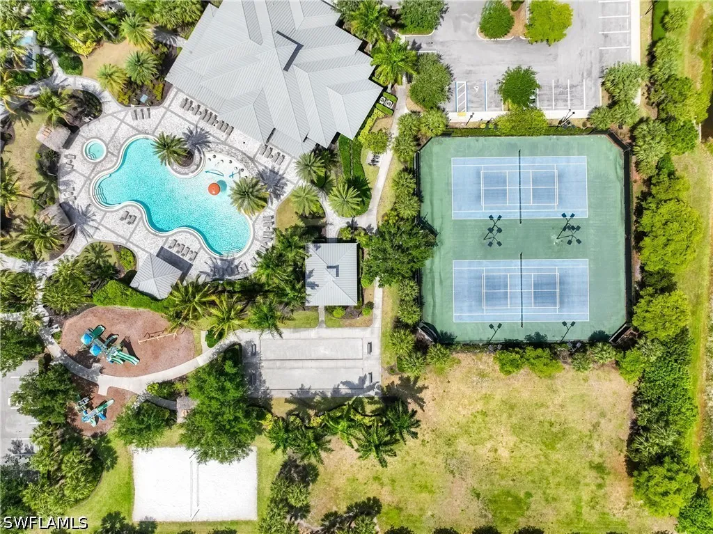2446 Heydon Circle E Naples FL 34120