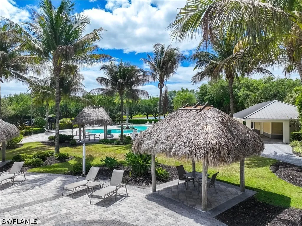2446 Heydon Circle E Naples FL 34120