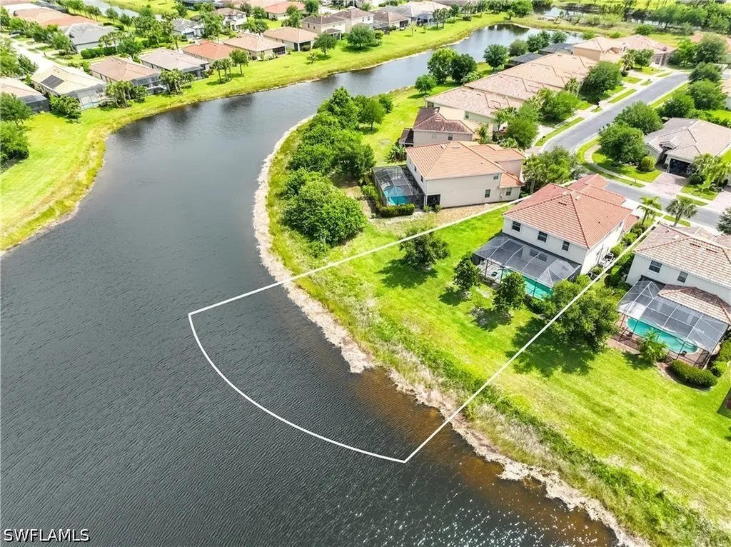 2446 Heydon Circle E Naples FL 34120