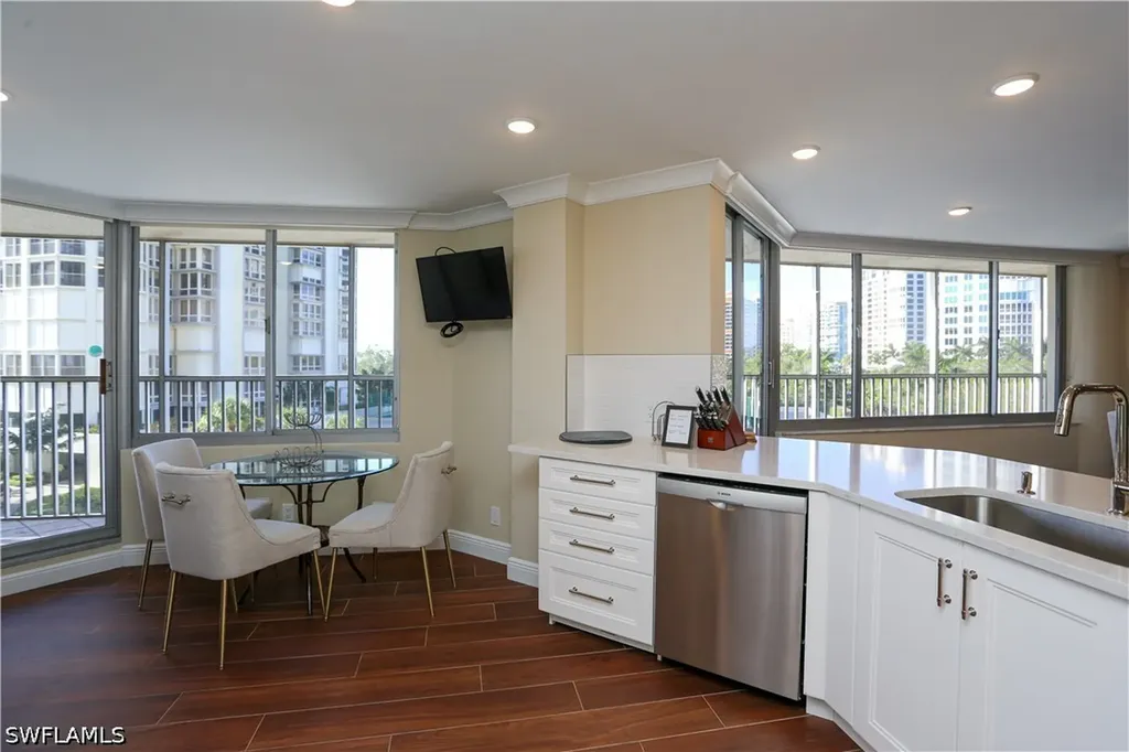 4041 Gulf Shore Boulevard N Naples FL 34103
