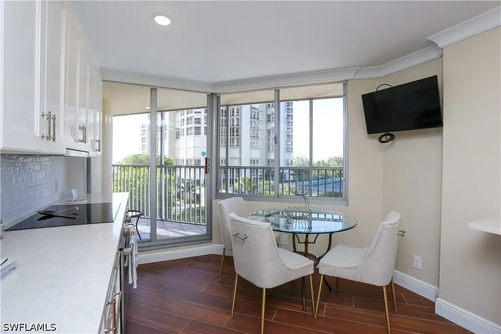 4041 Gulf Shore Boulevard N Naples FL 34103