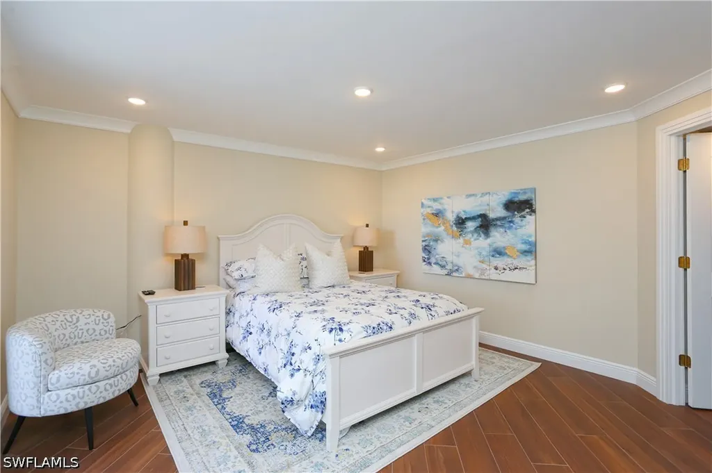 4041 Gulf Shore Boulevard N Naples FL 34103