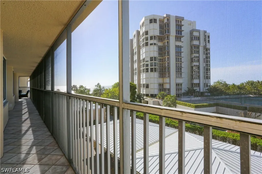 4041 Gulf Shore Boulevard N Naples FL 34103