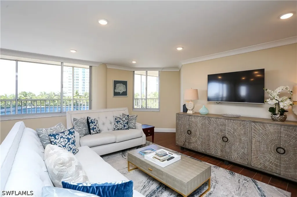 4041 Gulf Shore Boulevard N Naples FL 34103