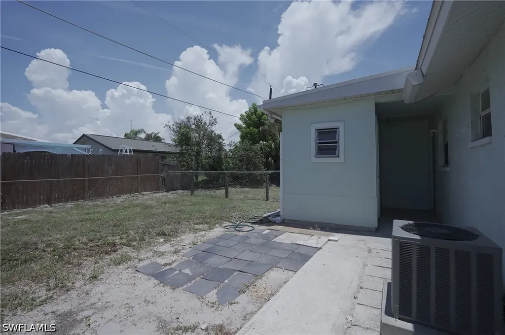 1195 S Alhambra Circle Naples FL 34103