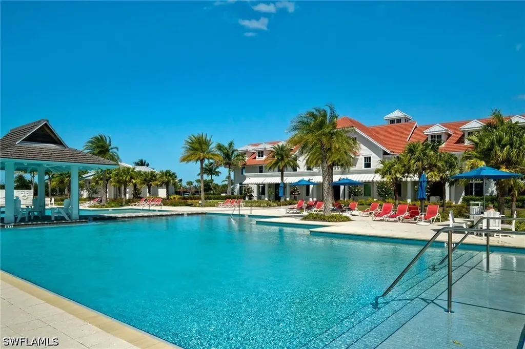 6466 Warwick Avenue Naples FL 34113