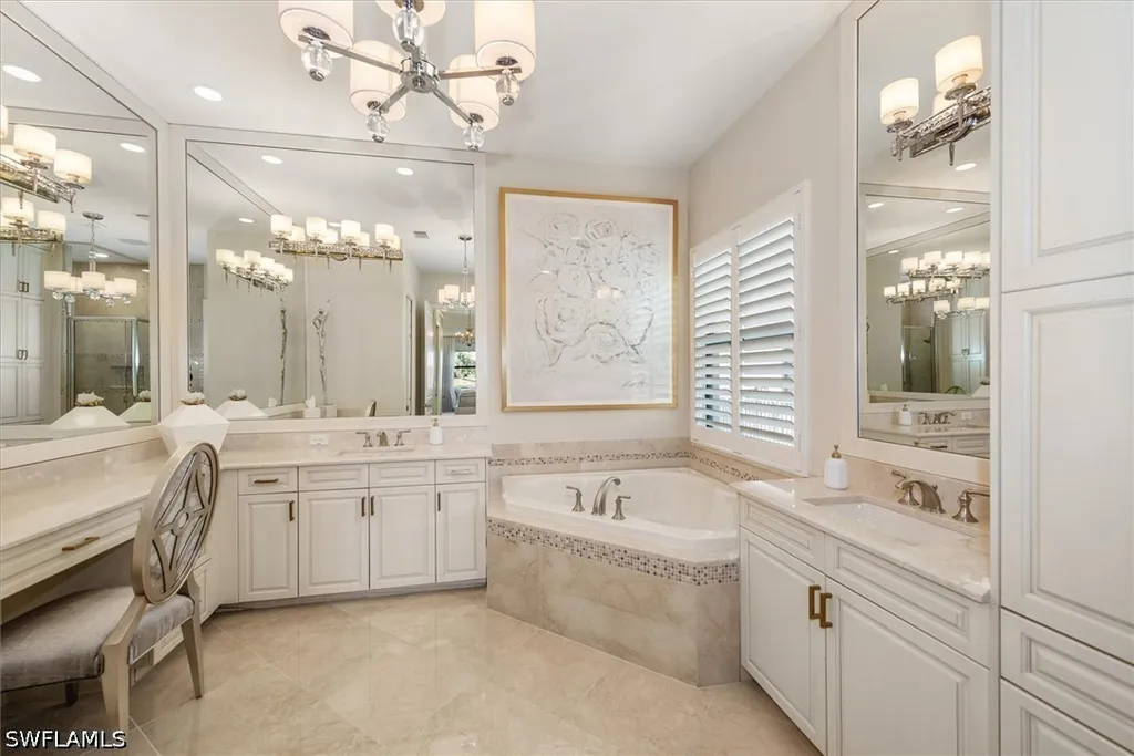 3168 Pacific Drive Naples FL 34119