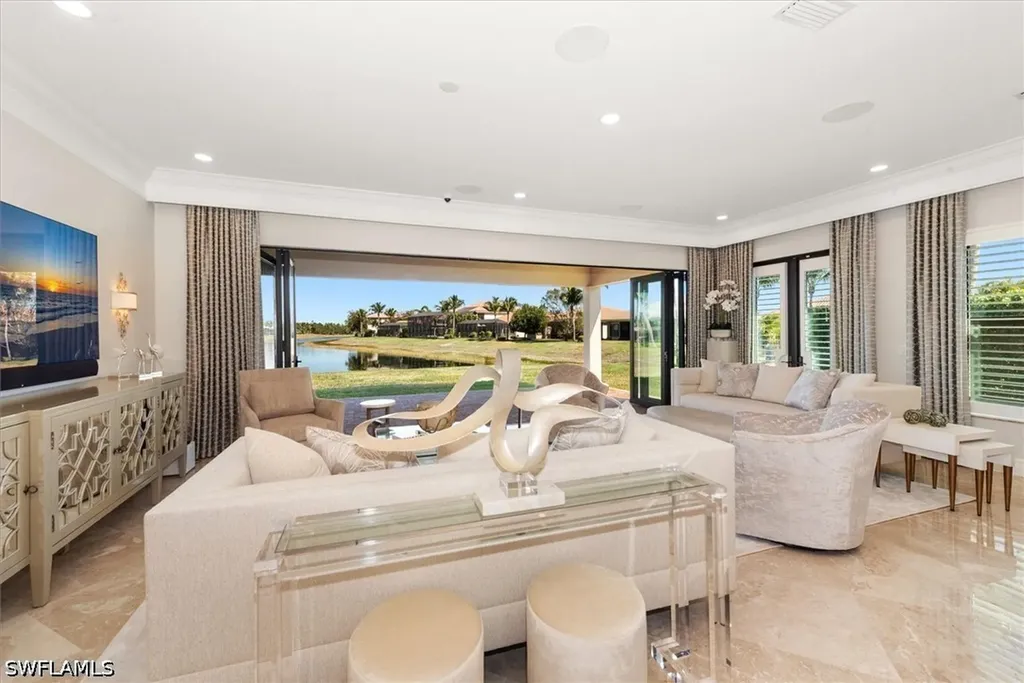 3168 Pacific Drive Naples FL 34119