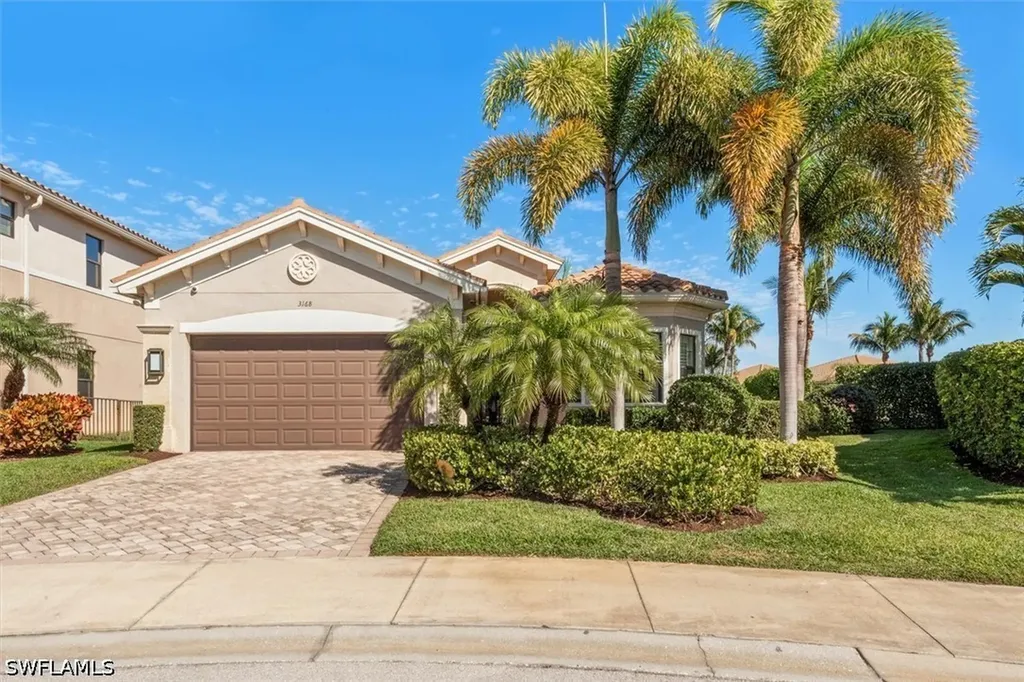 3168 Pacific Drive Naples FL 34119