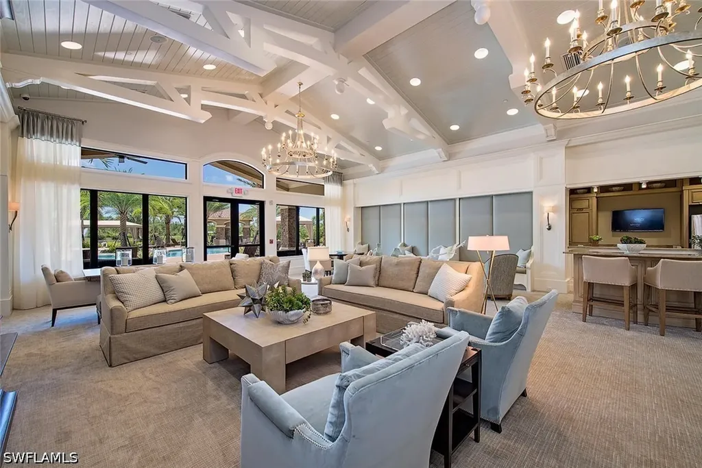 3168 Pacific Drive Naples FL 34119