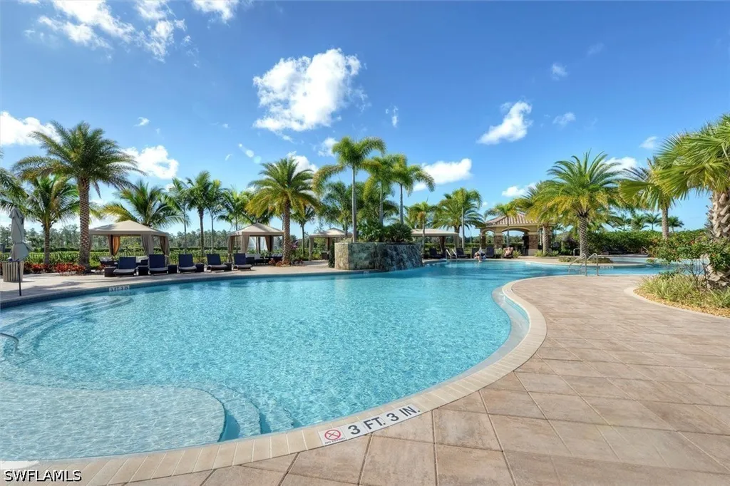 3168 Pacific Drive Naples FL 34119