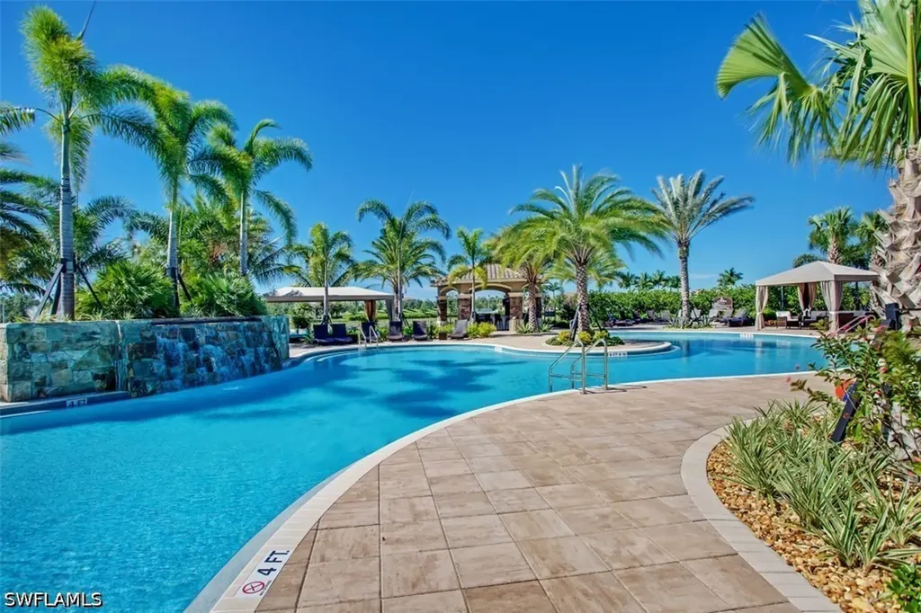 3168 Pacific Drive Naples FL 34119