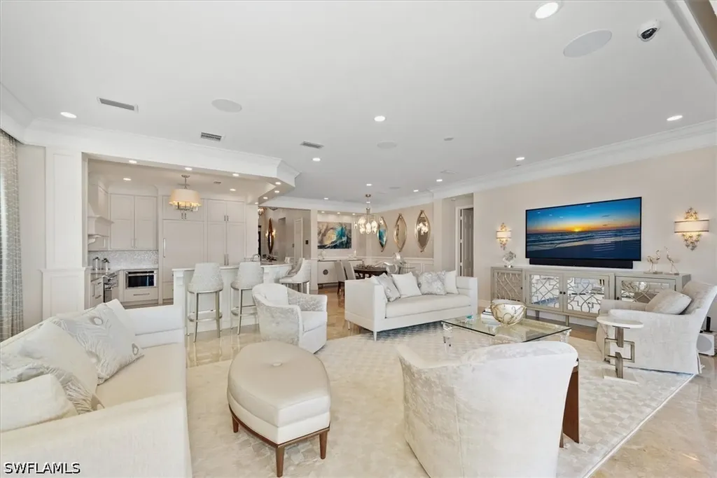 3168 Pacific Drive Naples FL 34119
