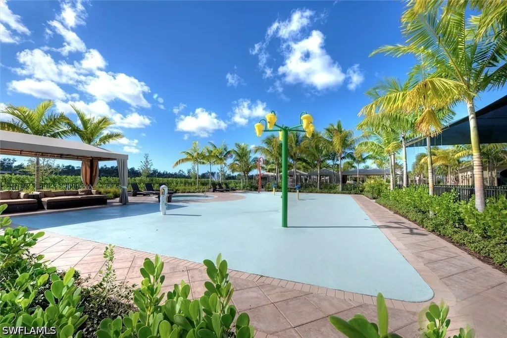 3168 Pacific Drive Naples FL 34119