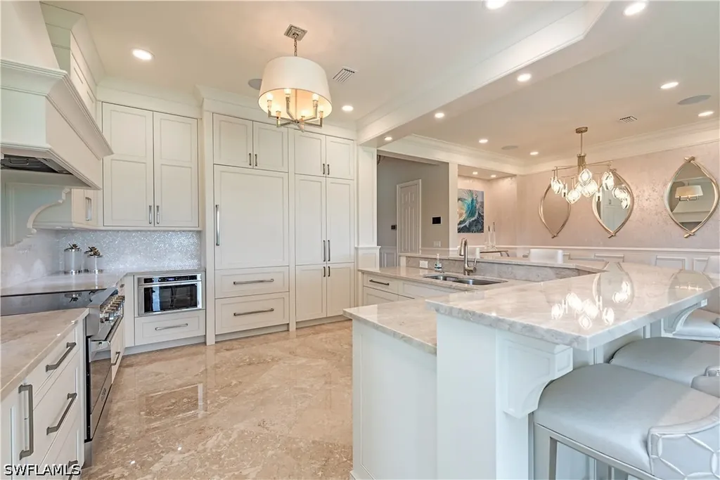 3168 Pacific Drive Naples FL 34119