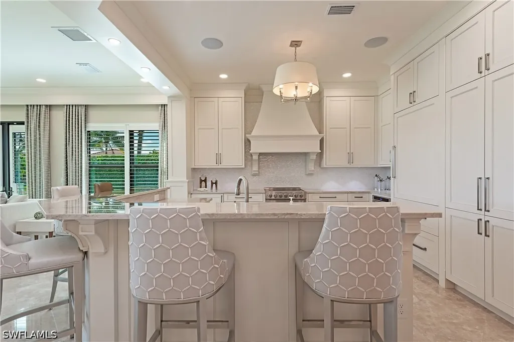 3168 Pacific Drive Naples FL 34119
