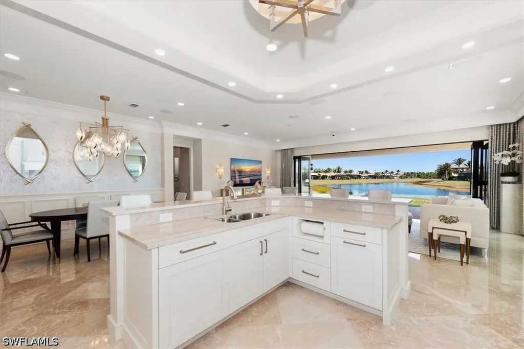 3168 Pacific Drive Naples FL 34119
