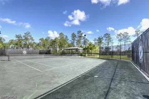 3168 Pacific Drive Naples FL 34119