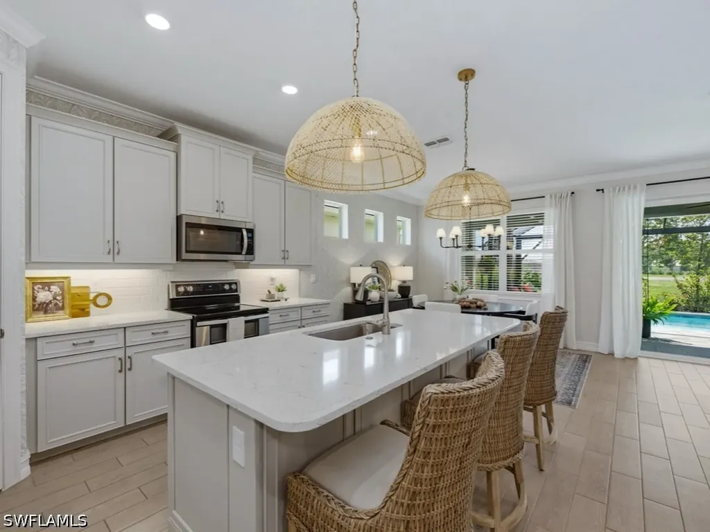 496 Polihale Way Naples FL 34114