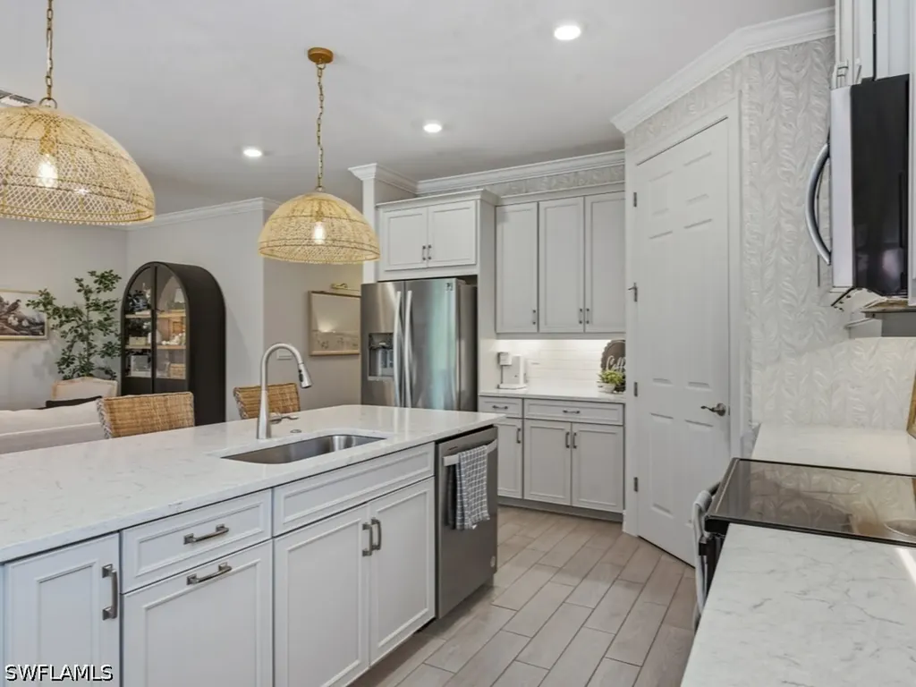 496 Polihale Way Naples FL 34114