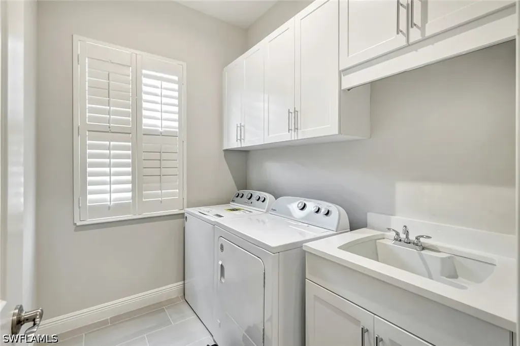 9209 Cayman Drive N Naples FL 34114