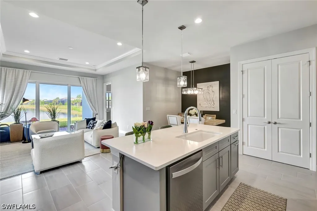 9209 Cayman Drive N Naples FL 34114