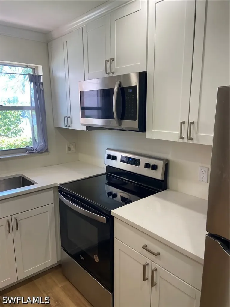 180 Turtle Lake Court Naples FL 34105