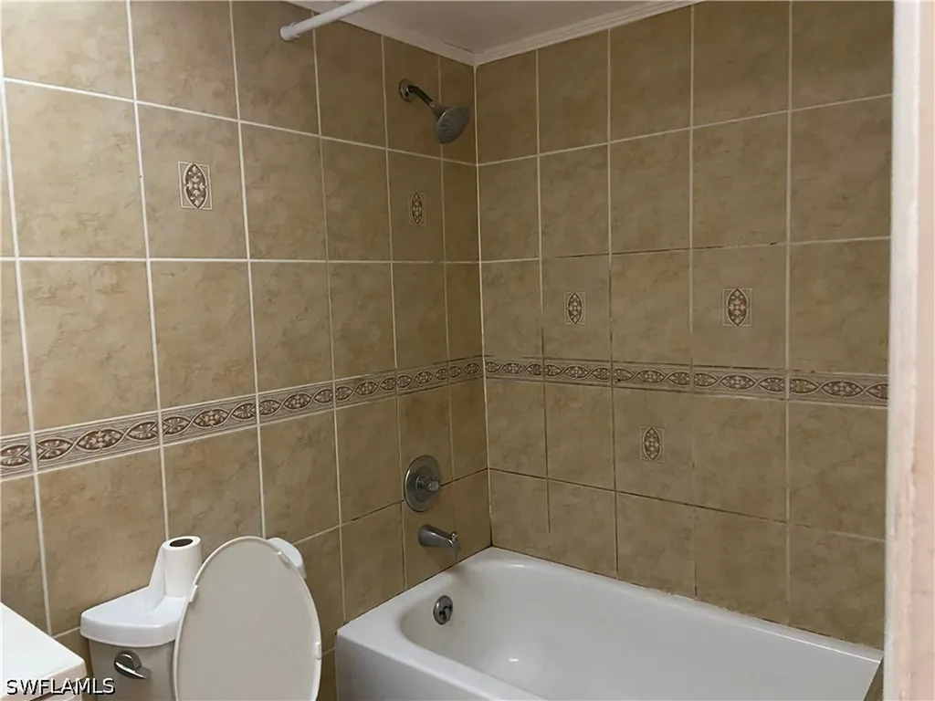 180 Turtle Lake Court Naples FL 34105