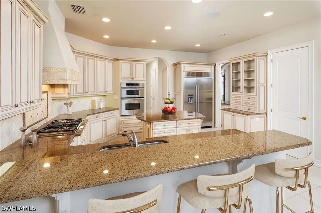 12255 Colliers Reserve Drive Naples FL 34110