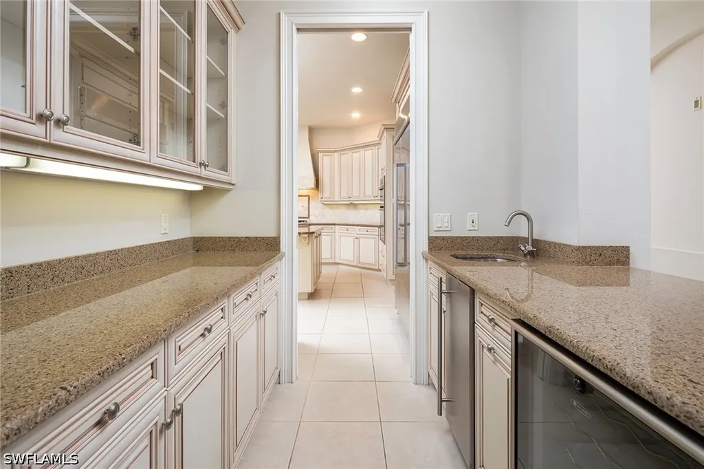 12255 Colliers Reserve Drive Naples FL 34110