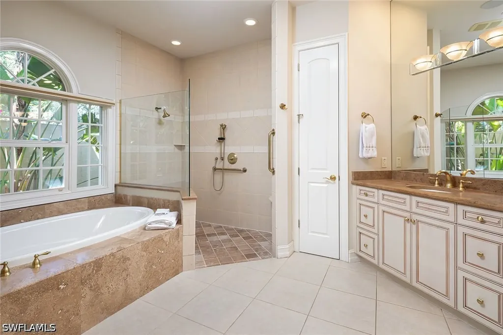 12255 Colliers Reserve Drive Naples FL 34110
