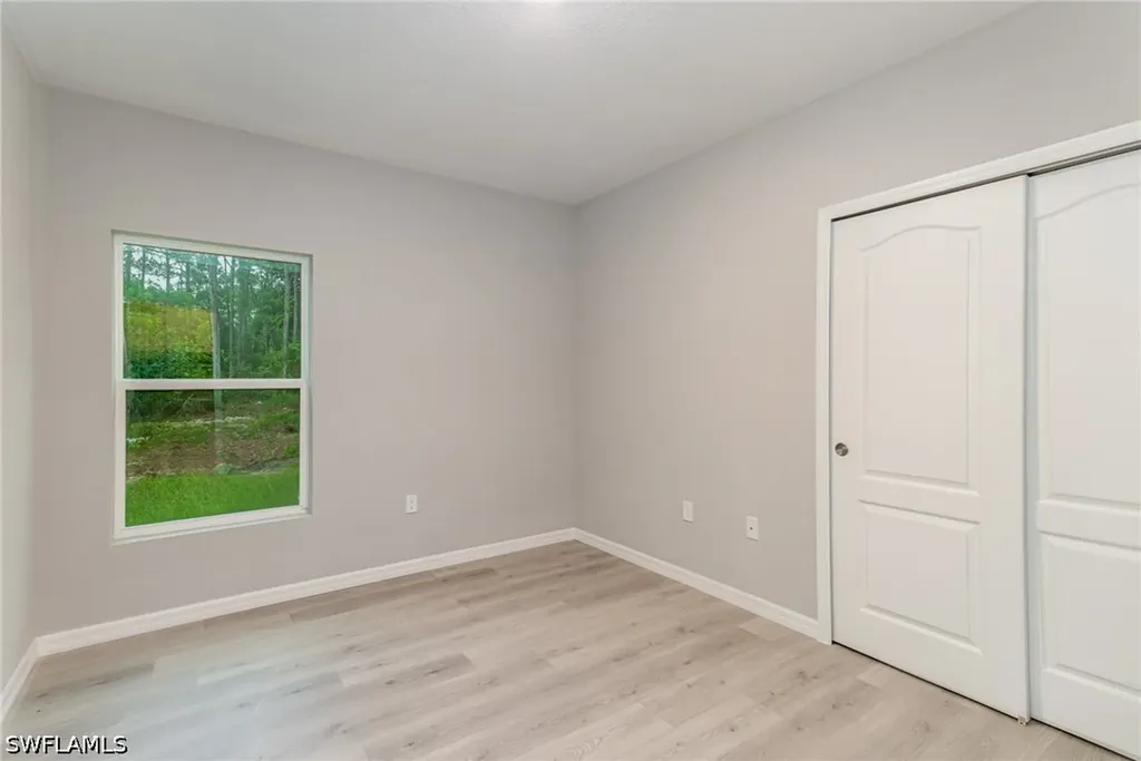 5205/5207 29th Street SW Lehigh Acres FL 33973