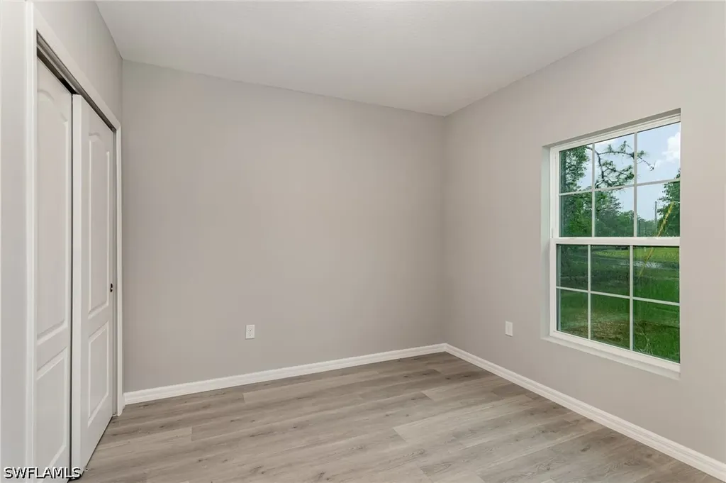 5205/5207 29th Street SW Lehigh Acres FL 33973