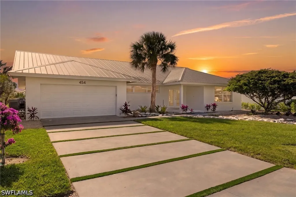 454 Flamingo Avenue Naples FL 34108