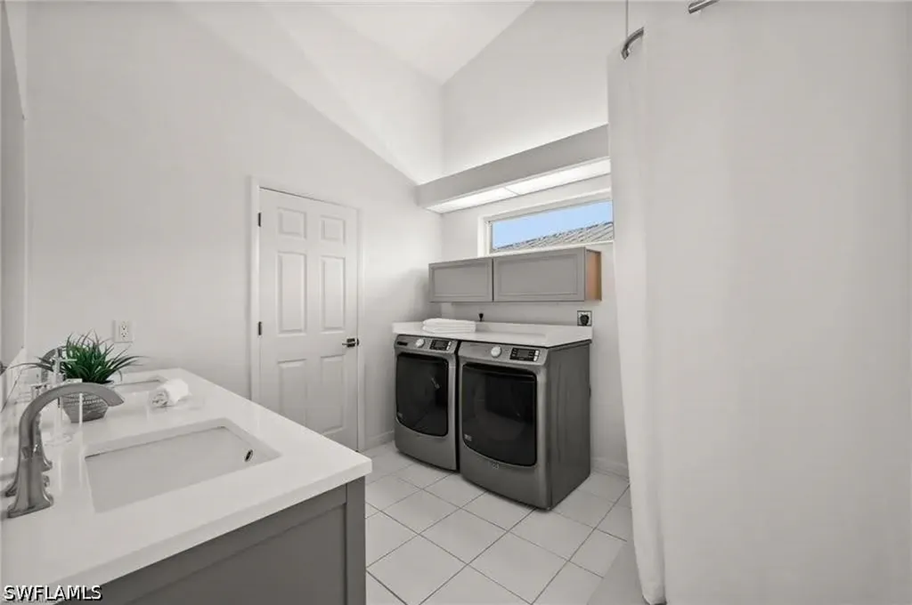 454 Flamingo Avenue Naples FL 34108
