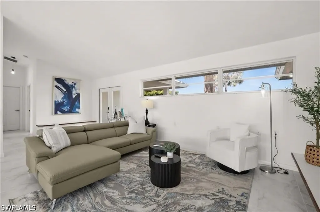 454 Flamingo Avenue Naples FL 34108