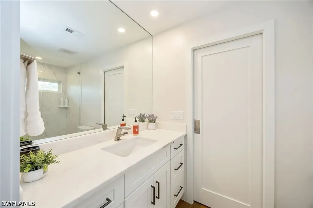 409 Cypress Way E Naples FL 34110
