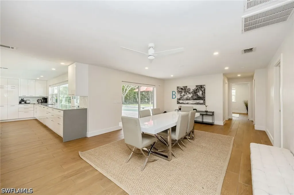 409 Cypress Way E Naples FL 34110